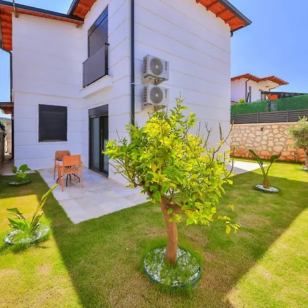Villa Makale