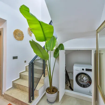 Villa Makale